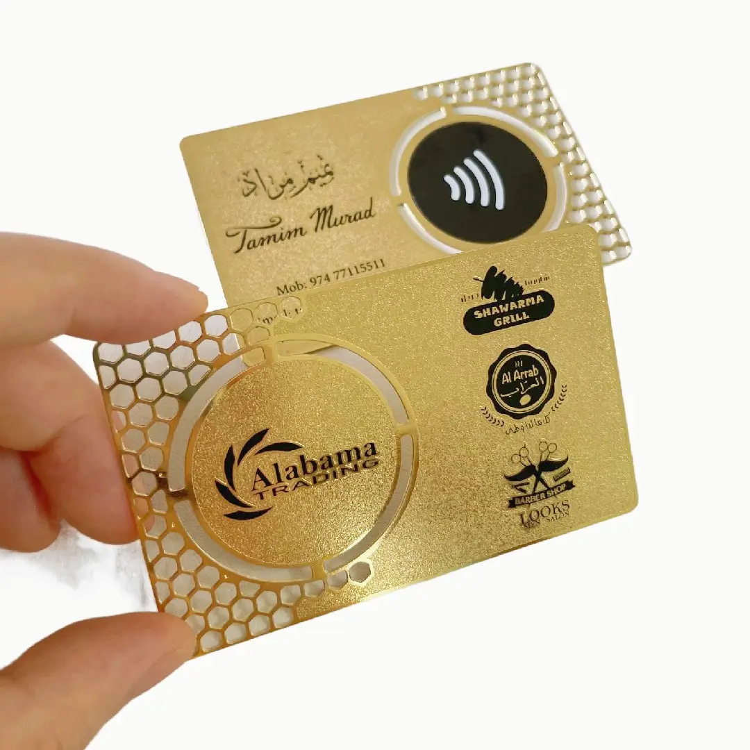 Gepersonaliseerde Logo Smart Metal Nfc Zaken Naam Vip Loyalty Nfc Kaarten Luxe 24K Gold Rvs Nfc Kaart Met geschenkdoos