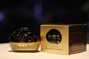 ชุดเครื่องนอนเพื่อผิวขาวจาก Sanghwang มีสารสกัดจากเห็ด Phellinus Linteus ครีมทากลางคืน - Product Image 2