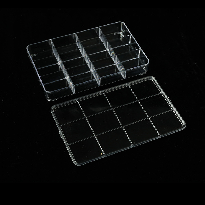 Transparent 12-grid design (23.4*14.9*3.5cm)