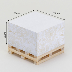 Bloc de notas cuadrado de diseño personalizado, 4 lados, papel autoadhesivo, notas adhesivas, embalaje de paleta de madera OEM - Product Image 2