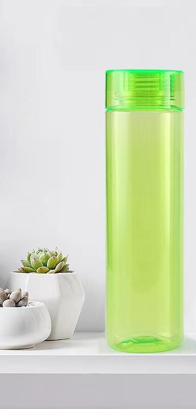 สีเขียวอ่อน