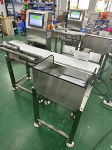 Manufacturer High Speed and High Accuracy 0.05g <strong>Production</strong> <strong>Line</strong> <strong>Check</strong> Weigher Checkweigher with Dual Channel Sorting Device