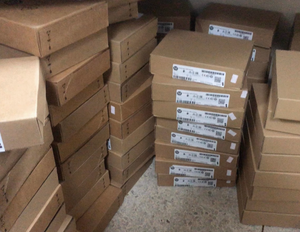 Nuevo controlador PLC Original Módulo de entrada analógica de 4 puntos 1762IF4 1762-IF4