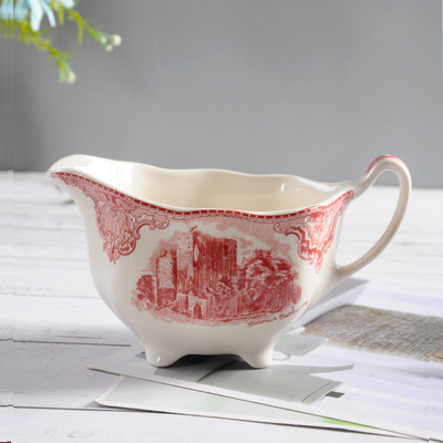 Pot à lait rouge
