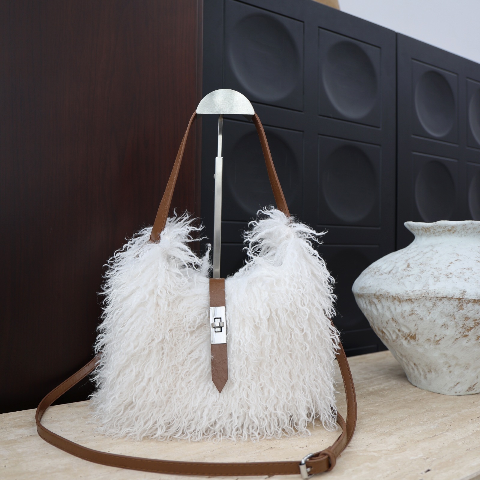 Z1229BG01 สีขาว