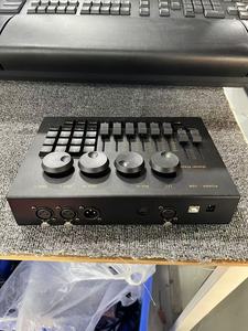 Tragbarer DMX Mini MA2 Command Stage Lighting Controller mit 28 Tasten 8 Fader 4 Encoder-für die Konfiguration von Fresnel Lights - Product Image 5