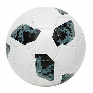 Yüksek kalite profesyonel futbol topu popüler tasarım açık geleneksel maç ve spor eğitimi için PU malzemeden yapılmış - Product Image 1