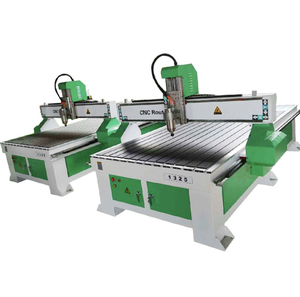Máquina de fabricación de madera lista para enviar, precio más bajo, enrutador CNC 1300x2500 con Wei Hong para procesar plásticos de madera MDF - Product Image 1
