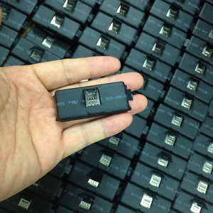 S3 S7全球定位系统跟踪器全球定位系统无线定位器ZX303模块报警网络应用跟踪tf卡实时短信1000毫安电池 - Product Image 5