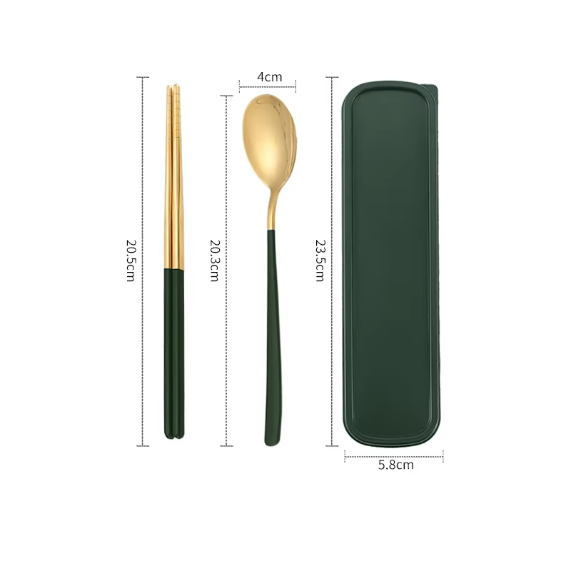 Ensemble deux pièces vert foncé et doré (cuillère + baguettes + boîte)