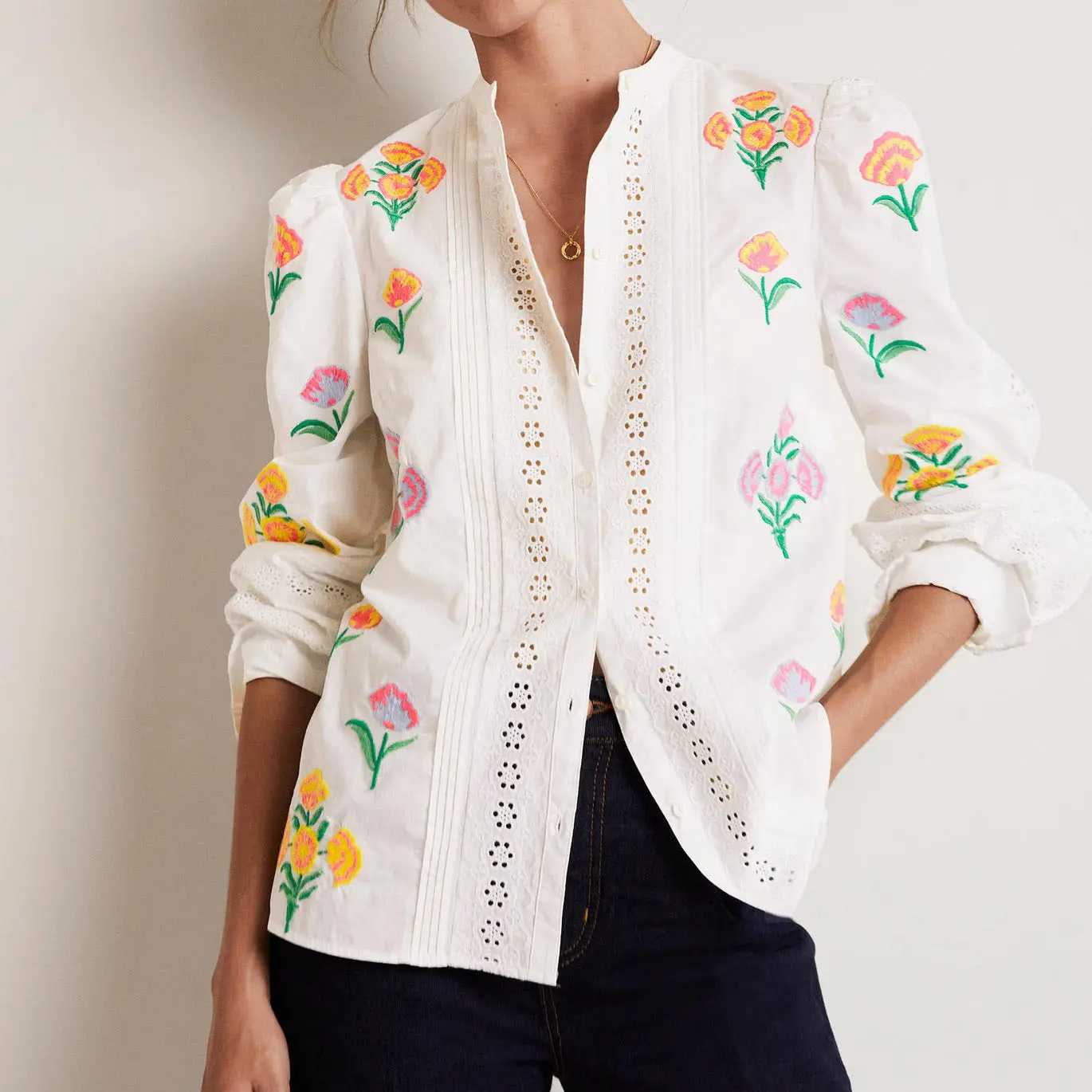 Blusa bordada personalizada para mujer, camisa blanca de algodón de alta calidad, nuevo diseño, gran oferta, Otoño e Invierno