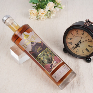 定制印刷豪华质地私人包装酒标防水压花红酒酒瓶标签 - Product Image 1