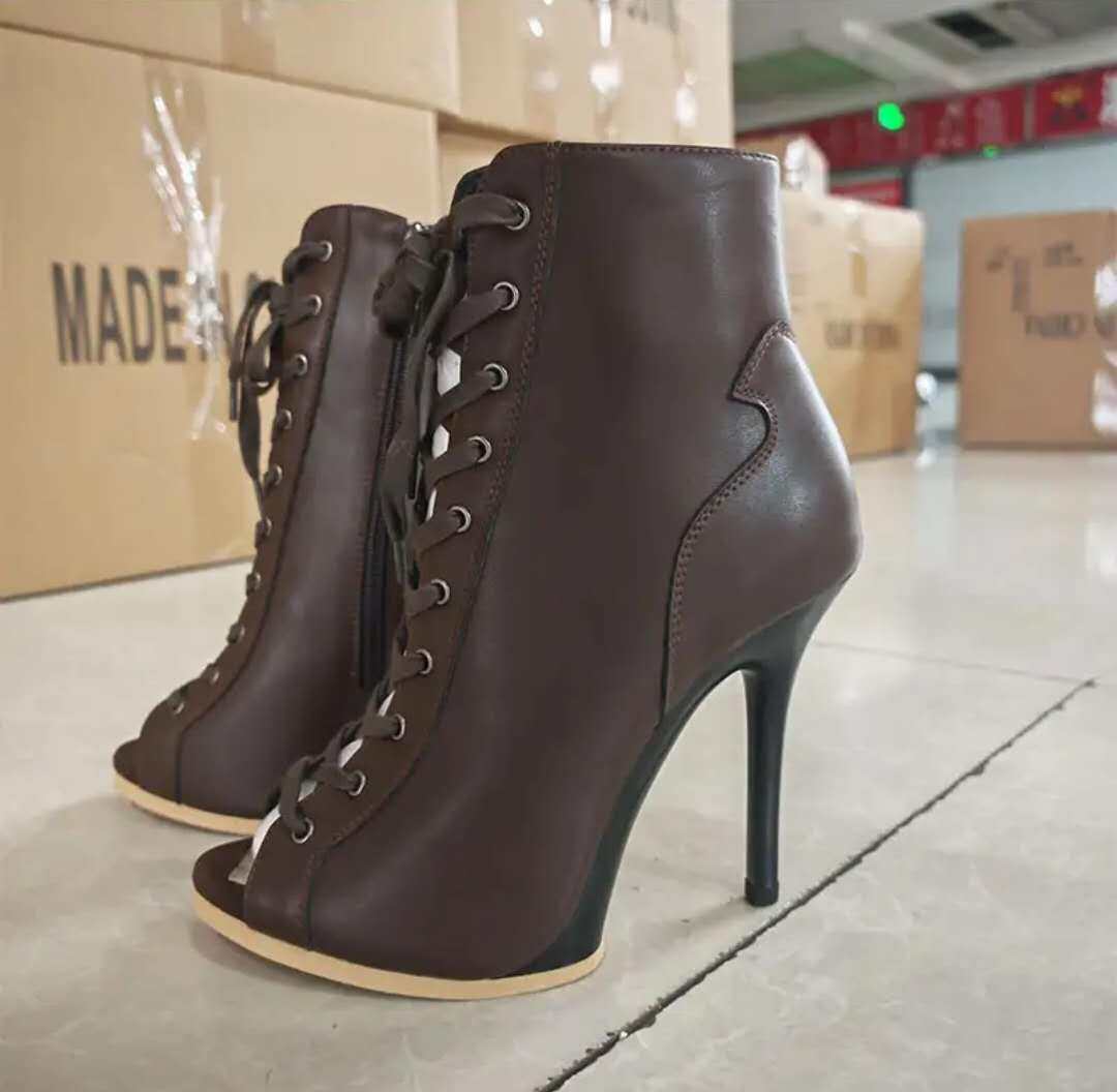 Talon en pu marron hauteur 11cm