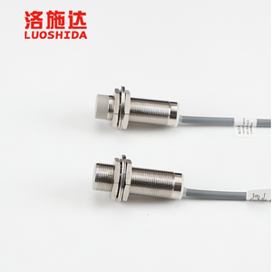 DC analógico de baja corriente Detección múltiple Medición de distancia de 3-4mm Sensor de proximidad inductivo M12 - Product Image 2