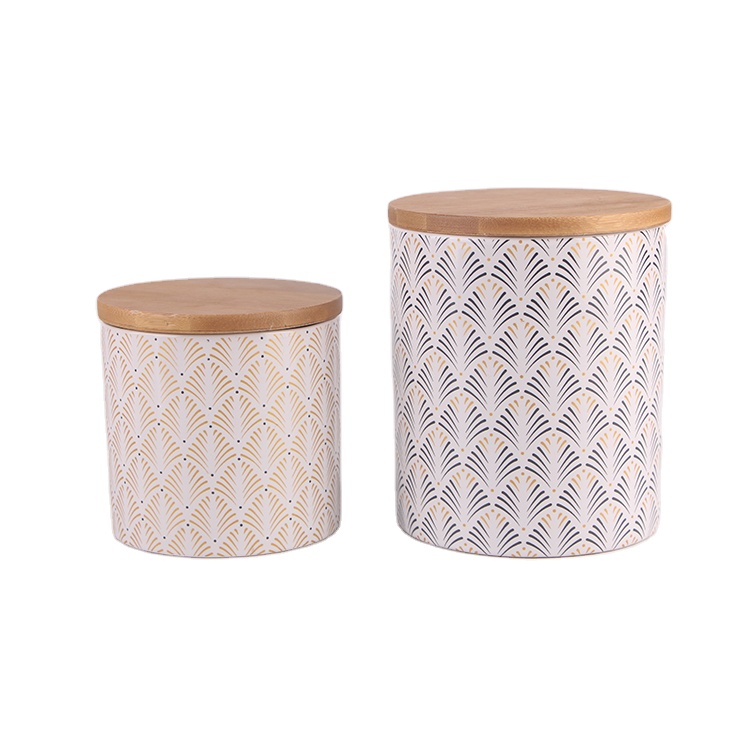 Wholesale hot sales white decal large capacity ceramic tea jar  with bamboo lid