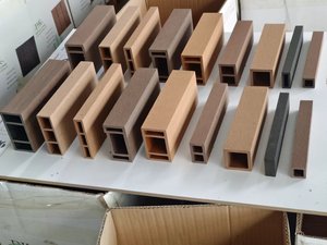 Progetto esterno costruzione di wpc tubo di legno cavo composito di plastica trave pergola per la decorazione del giardino