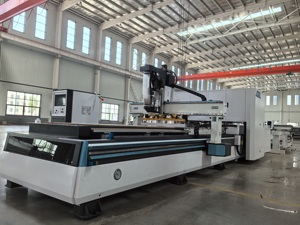 Centro inteligente de perforación de etiquetado y anidamiento Máquina de centro de procesamiento de anidamiento CNC a la venta - Product Image 4