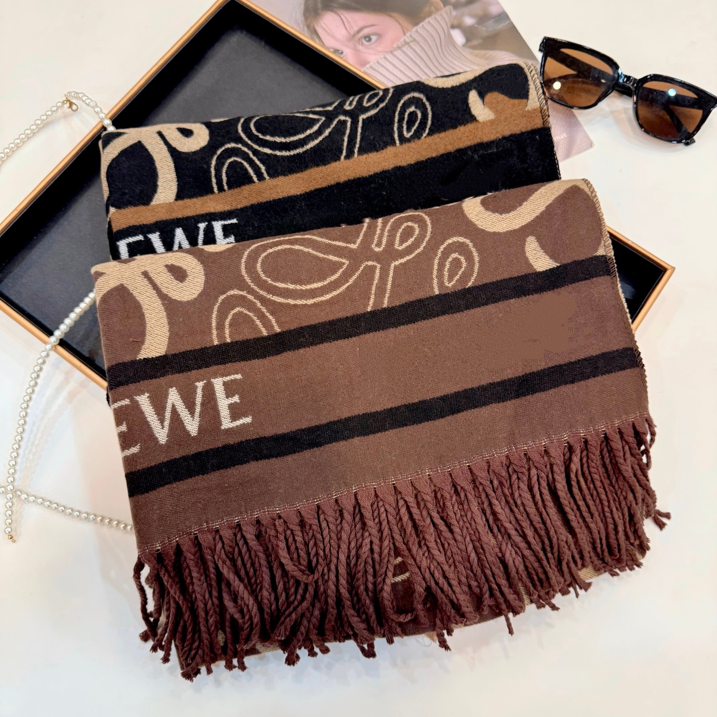 สีน้ำตาล