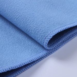 Özelleştirilebilir baskılı spor mikrofiber havlu renkli örgü ambalaj silme ter kareler desen plaj kullanımı için spor dünya - Product Image 4