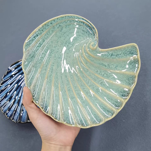 不规则绿色釉面海洋贝壳形状盘子碗碗餐具装饰瓷器小吃开胃菜盘子 - Product Image 1