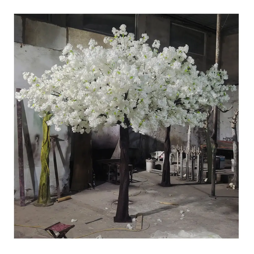 Decoração do evento do E-restaurante Árvore de sakura falsa da cerejeira branca artificial com tronco forte para a decoração do jardim do casamento