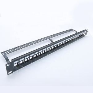 Marco de cableado de red, marco de cableado de 24 puertos, Panel de parche vacío Compatible con gabinete de servicio de red de 19 pulgadas - Product Image 3