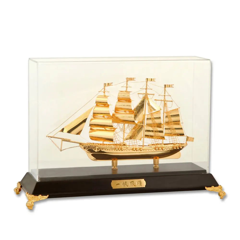 Novo design personalizado artesanato modelo de metal navio, caixa de presente de luxo, vela em miniatura, folha de ouro, barco, modelo artesanato para presente de lembrança