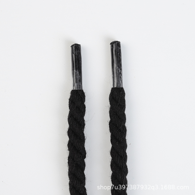 Noir (corde de torsion 0,6 large)