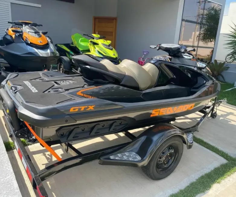 BESTER SITZ Sea-Doo GTX 230 Jet-Ski mit IDF und Soundsystem