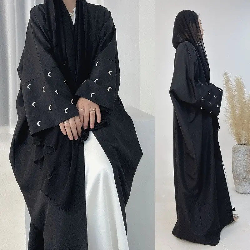 Blanc mode niqab nouveau dubai fermé plissé abaya fabricants vrouwen conceptions 2023 grossiste maxi robe dames musulmanes pour les femmes