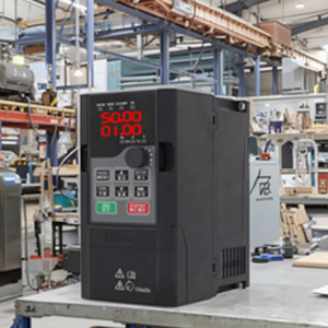 Inversor trifásico de alto rendimiento de 0.75KW/1.5KW/2.2KW Controlador de velocidad del motor de frecuencia variable de uso general - Product Image 6