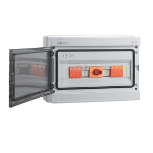 Caja combinadora de CC PV solar a prueba de agua IP68, 2 entradas, 1 salida, 2 cadenas de luz, 500V-1000V, Material Plástico certificado CE - Product Image 1