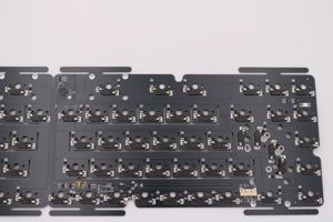 Factory Custom <strong>Keyboard</strong> PCB Board MX Switch Hot-Swap/RGB Support/ USB-C Wired QMK/VIA Firmware PCBA For Gaming <strong>Keyboard</strong> - Product Image 6