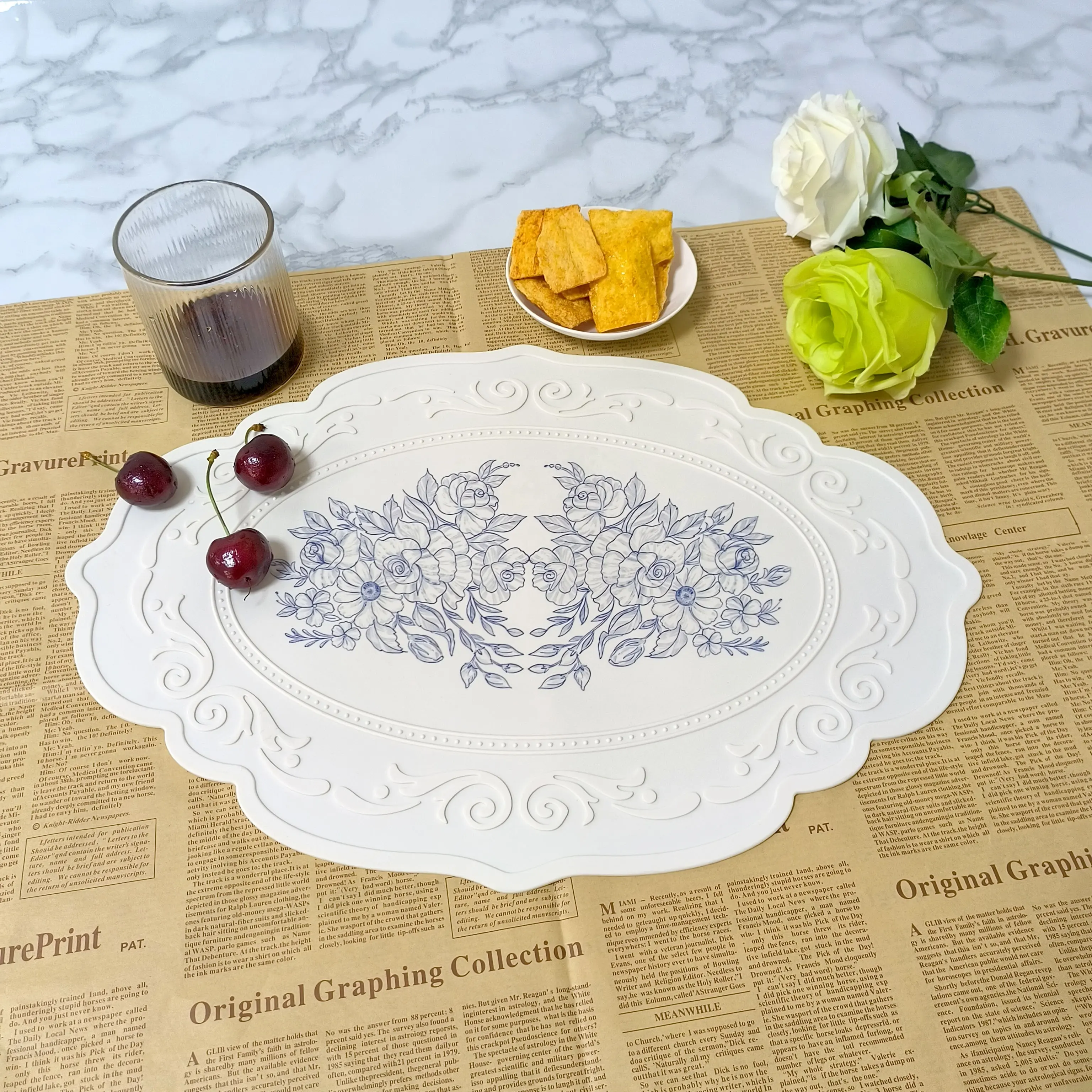 Fashionable Custom Design Non-slip Waterproof Silicon Placemat Foladed Table Mat with Print