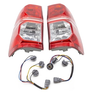 テールライト81560-0K150自動照明システムハロゲン & キセノントヨタHILUXピックアップ2.5 KUN25 4WD用 - Product Image 5