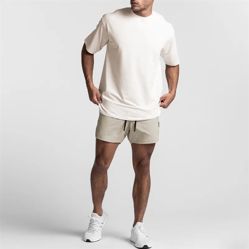 핫 세일 사용자 정의 라운드 넥 스포츠 Pima 코튼 디자인 짧은 소매 빈티지 일반 그래픽 플러스 사이즈 남성 티셔츠