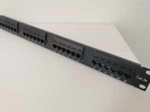 Tipo 1U de 19 pulgadas con Krone/110/Dual IDC 484x45x87mm 646G Peso del panel de conexión del centro de datos Cat6/Cat5e de 24 puertos - Product Image 3