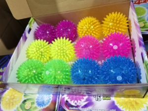 5.5/6.5/7.5CM Pet Flashing Bouncy Ball <strong>Toy</strong> Cats and Dogs <strong>Squeeky</strong> Dog <strong>Toy</strong> Random Color Spike Ball Pet <strong>Toy</strong> - Product Image 2