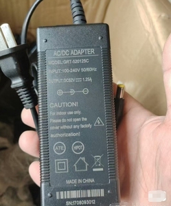 電源アダプターDC入力: 52V1.25A POE出力: IEEE802.3af PoEネットワークスイッチ電源アダプター - Product Image 1