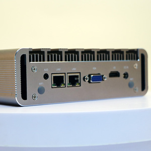 DDR4 çift LAN endüstriyel ağ güvenliği ile fansız çift çekirdekli Intel Core I7 7500U Mini PC 2.7GHz - Product Image 6