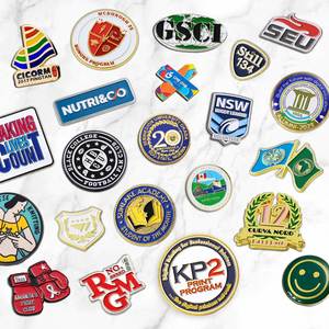 20 năm của nhà sản xuất tùy chỉnh thời trang kim loại thủ công mỹ nghệ mềm cứng men <span class=keywords><strong>pins</strong></span> biểu tượng phù hiệu Trâm ve áo <span class=keywords><strong>pins</strong></span> cho quần áo decorativ - Product Image 1