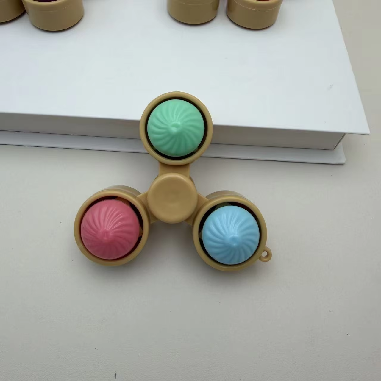 3 key dumpling finger spinner