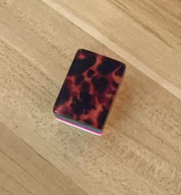 Tortoise shell color