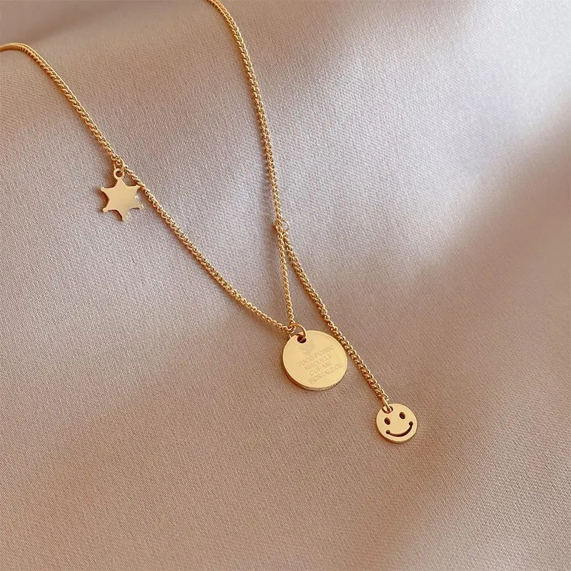 New Hip hop round brand smiley face pendant light luxury collana in acciaio al titanio Pentagram Lady catena in oro 18 carati DMWC --- 021