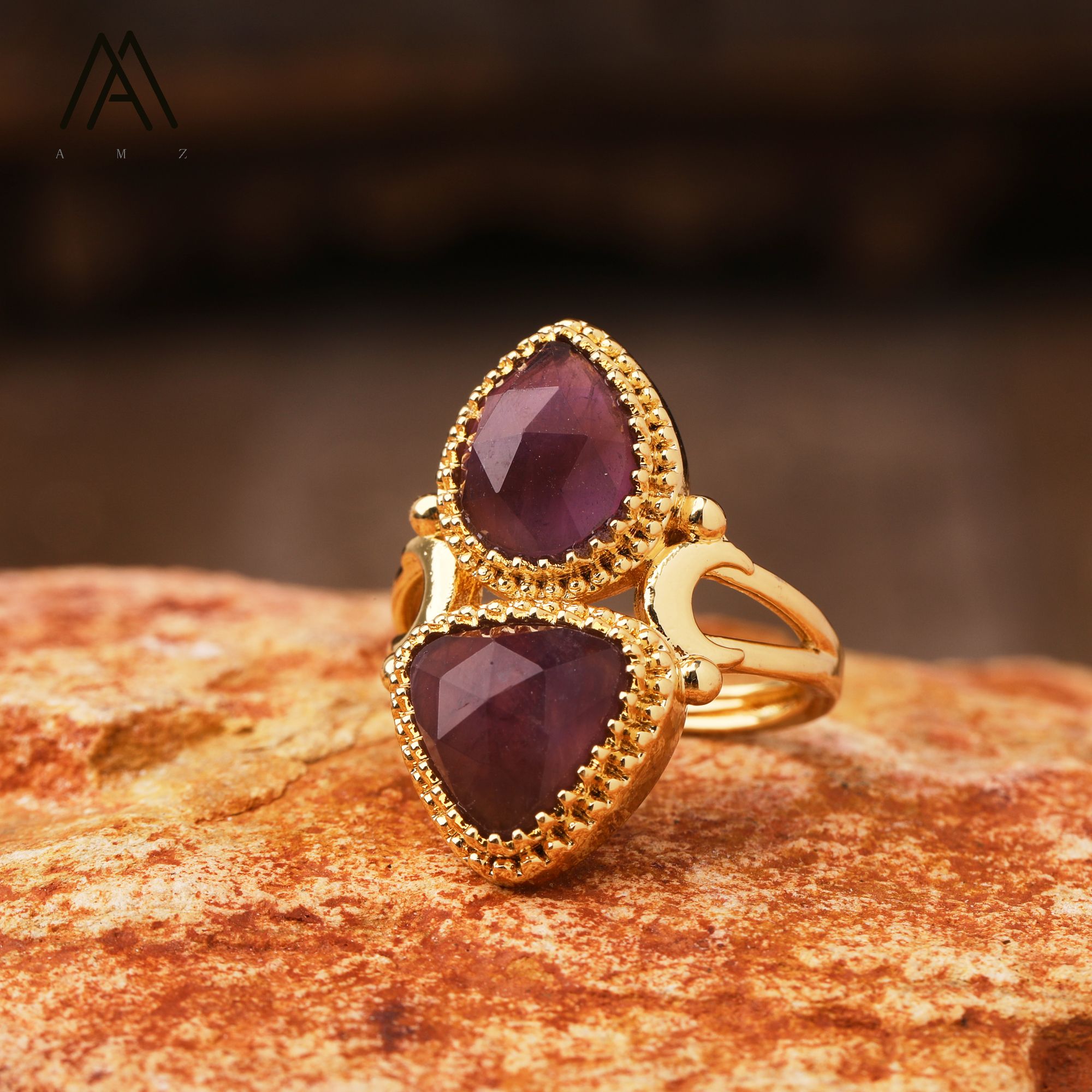 Anillo de oro amatista
