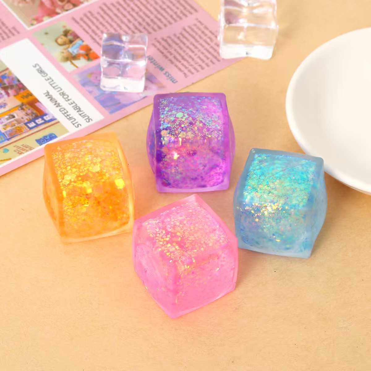 ลูกบาศก์กลิตเตอร์สีทอง 3 ซม.-ถุง OPP-คละสี