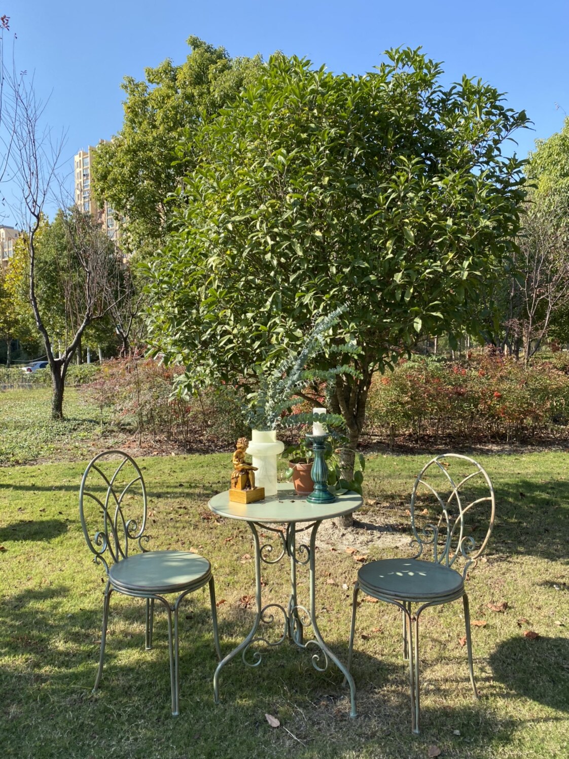 Option B : Vert – 1 table et 2 chaises