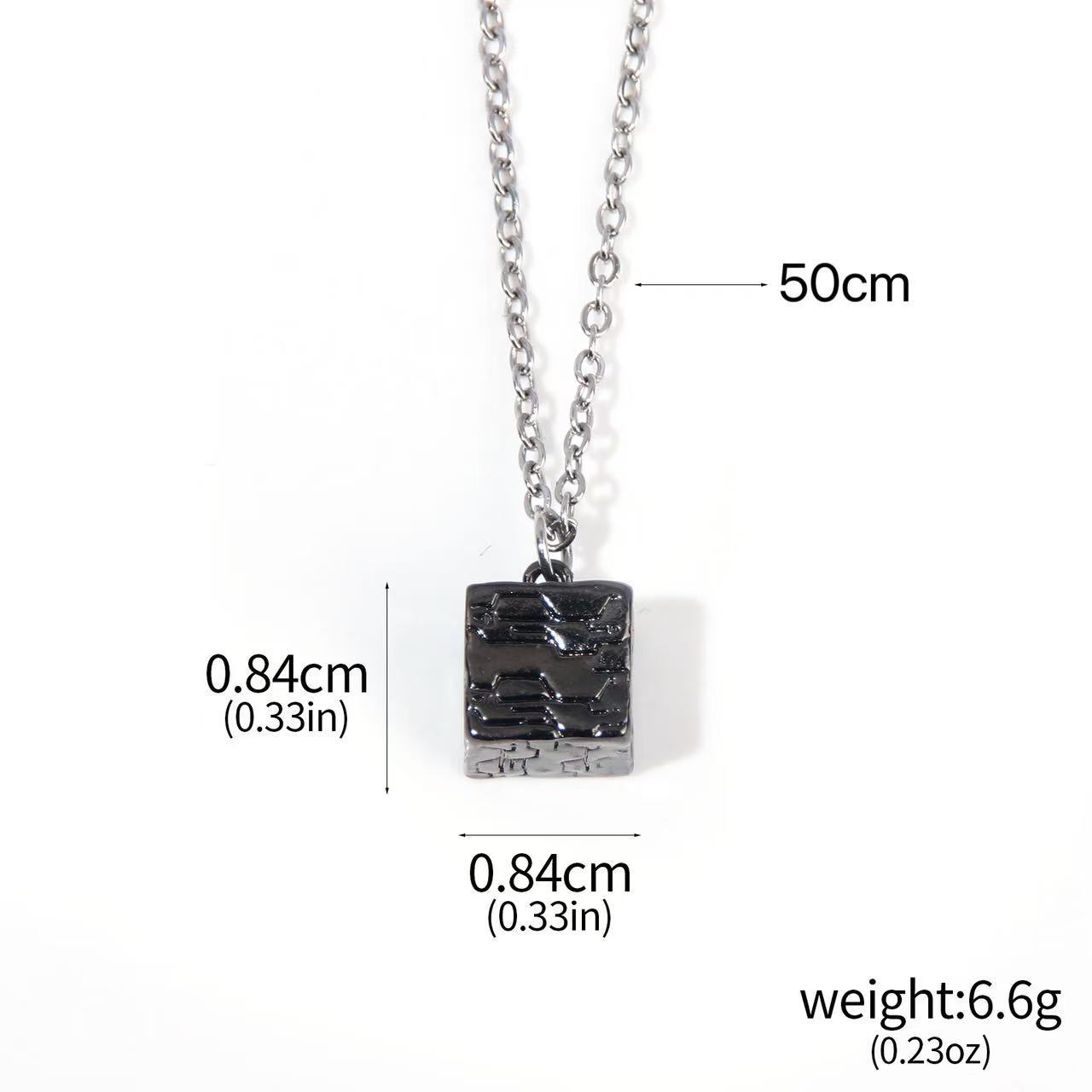 Collier boîte noire