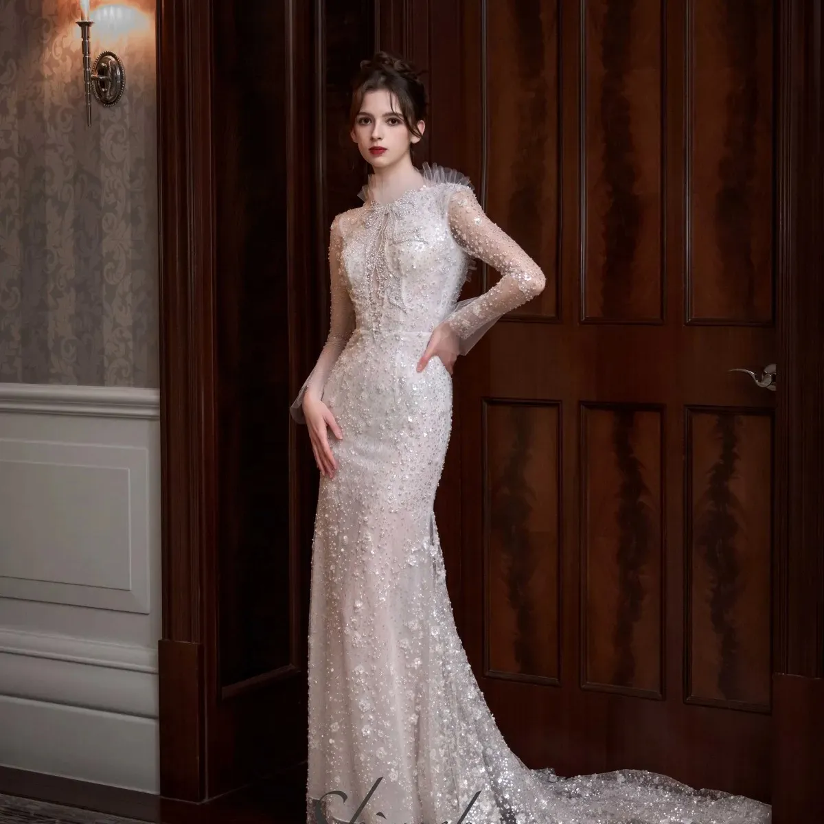 2024 nueva colección vestidos de novia de escote alto hermosa sirena moderna vestido de novia de flores hechas a mano de alta calidad