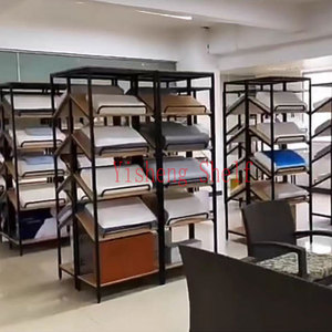 Tùy chỉnh cửa hàng bán lẻ du lịch cổ tử cung lông gối kim loại gỗ dọc hiển thị đứng đệm lưu trữ giá kệ siêu thị - Product Image 1